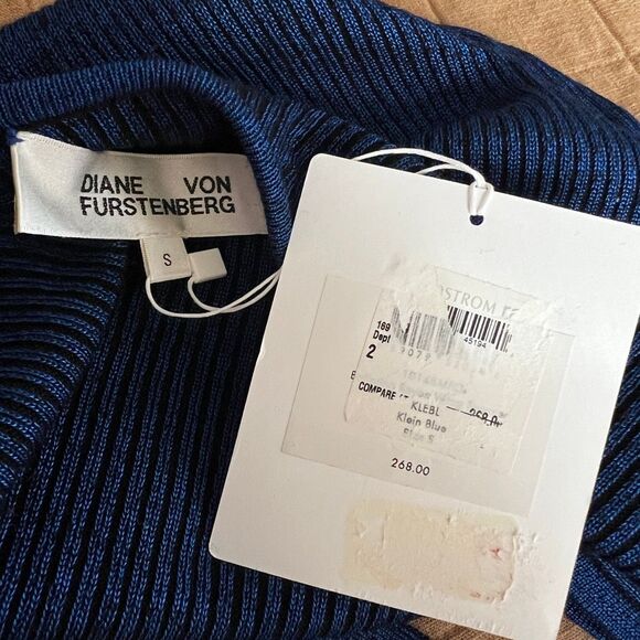 Diane Von Furstenberg DVF Blue Merino Wool Wrap Sweater Knit Top Tie Waist Small - Picture 5 of 6